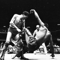 「プロレスVS格闘技」大戦争〈馬場がパキスタンの超巨人空手家と格闘技戦〉