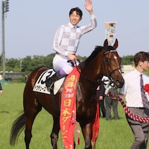 ドウデュース「初仔誕生」で「種付け料1000万円」はうなぎ登りに高騰する「競馬界の期待度」