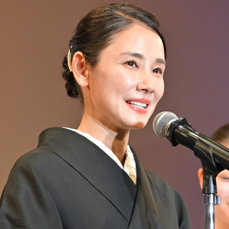 吉田羊が「彼氏とお泊まり」体験談ぶっちゃけ！パジャマのシャツをパンツにインしたのを見て…