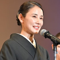 吉田羊が「彼氏とお泊まり」体験談ぶっちゃけ！パジャマのシャツをパンツにインしたのを見て…