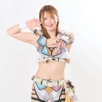 「マリーゴールド」林下詩美VS岩谷麻優に「疑惑の動き」レフェリーが右手を滑り込ませて「技を妨害」大論争と意味深な〈はぁ〉