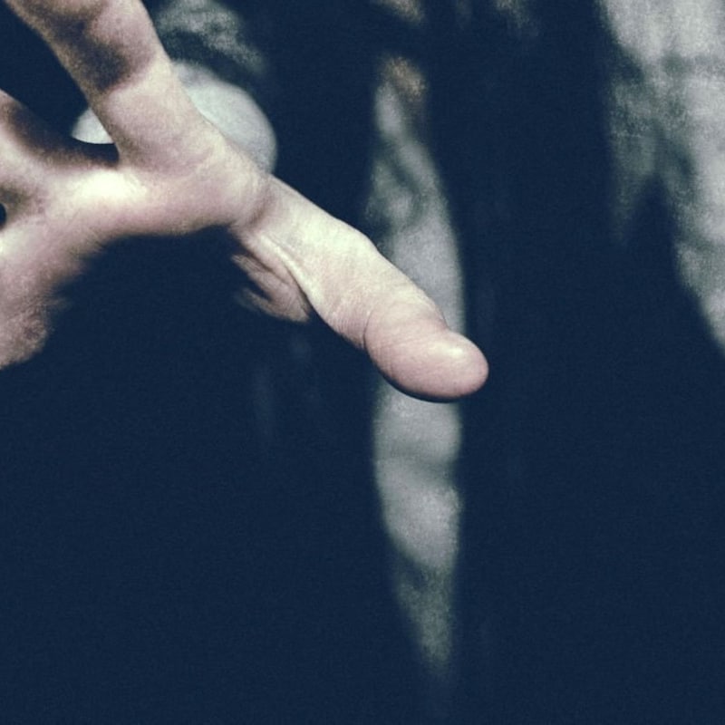 鎌倉幕府の成立に関わった僧侶は「常軌を逸したストーカー殺人犯」だった！横恋慕した人妻の屋敷に忍び込み…