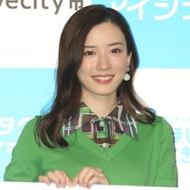 永野芽郁 最新主演映画のロケ現場をキャッチ！完全ガードの厳戒態勢の中で怒号が飛んだ