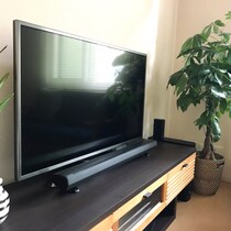 テレビ画面に「スマホ動画や写真を映したい」と思ったらダイソー「簡単ケーブル」をつなぐだけでなんと…