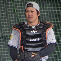 巨人・甲斐拓也を巡る「ダダ呼ばわり」までされたロン毛論争に終止符！本人が刈り上げオフショット公開でイメチェン大成功