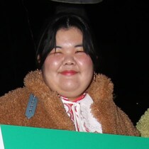 「指をナメるだけ」でいちばんウマいスナック菓子を決めるアホな企画が神回になった女芸人２人の「功績」