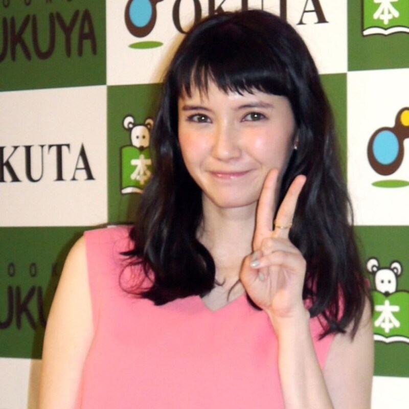ペンギン引退「Suica新キャラ選考」に「ガチの鉄オタ」市川紗椰が担ぎ出された「ウマい事情」