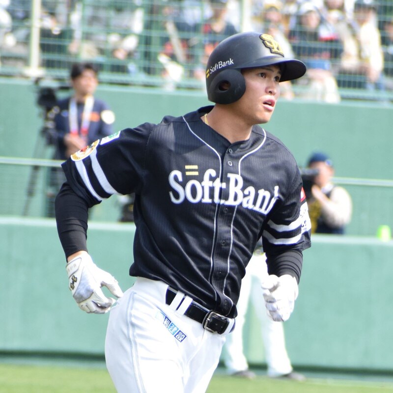 “ギータ2世”ことソフトバンク笹川吉康が「侍ジャパン相手に一発」でも悩ましい戦力事情