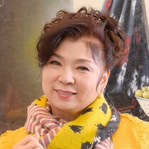 八代亜紀の歌姫魂を嘲笑う「大暴走レコード会社」の常軌を逸した商売「イントロ演奏だけで3800円」「使用済み下着販売」