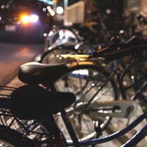 酒を飲んで自転車に乗ったら「乗用車の運転免許停止」処分に！きっちり覚えておきたい「道路交通法」厳格化の新ルール
