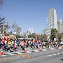 東京マラソン「外国人ペースメーカー軍団の大失態」が演出した「欠陥レース」に大会関係者が怒髪天！