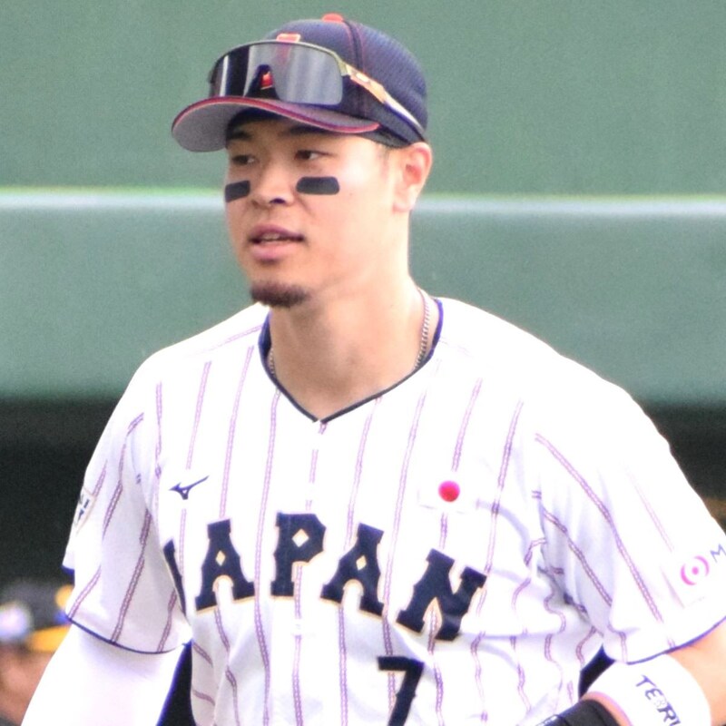 「侍ジャパンで無安打」阪神・佐藤輝明の打撃フォームに掛布雅之がモノ申した「あまりにもグリップが動かない」問題