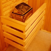 高熱サウナで「タマ」を守れ！「前代未聞の防衛グッズ」開発企業とサウナ施設の「ガチンコ科学論争」