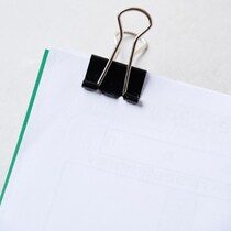 犬の写真２枚「Japan/dogs」の謎がどんどん拡大する千葉工業大学学長「疑惑のＸ投稿」性的虐待と人身売買スキャンダルとの「関係」