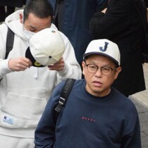 【目撃撮】人気お笑い芸人、あの「レジェンドの息子」俳優も…WBCで東京ドーム「関係者入り口」に現れた意外な有名人たち