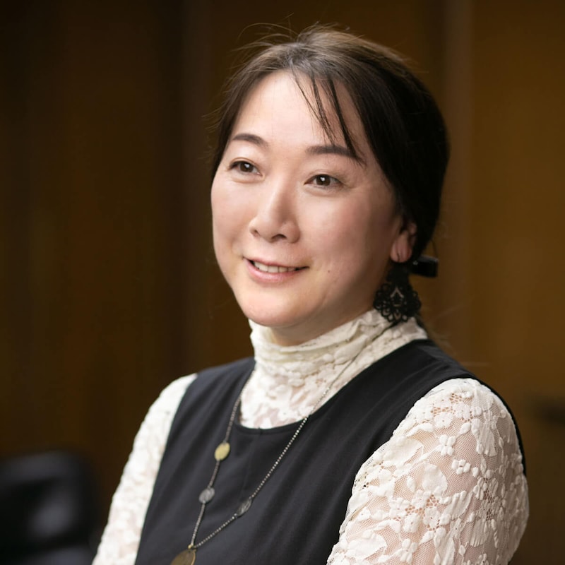 気になる著者に直撃!〈村山由佳〉父の「シベリア抑留体験」を胸に秘めて描いた渾身の物語!