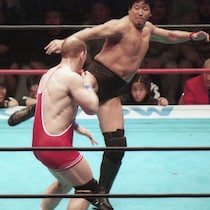 「プロレスVS格闘技」大戦争〈前田が引退試合で霊長類最強カレリンと激突〉