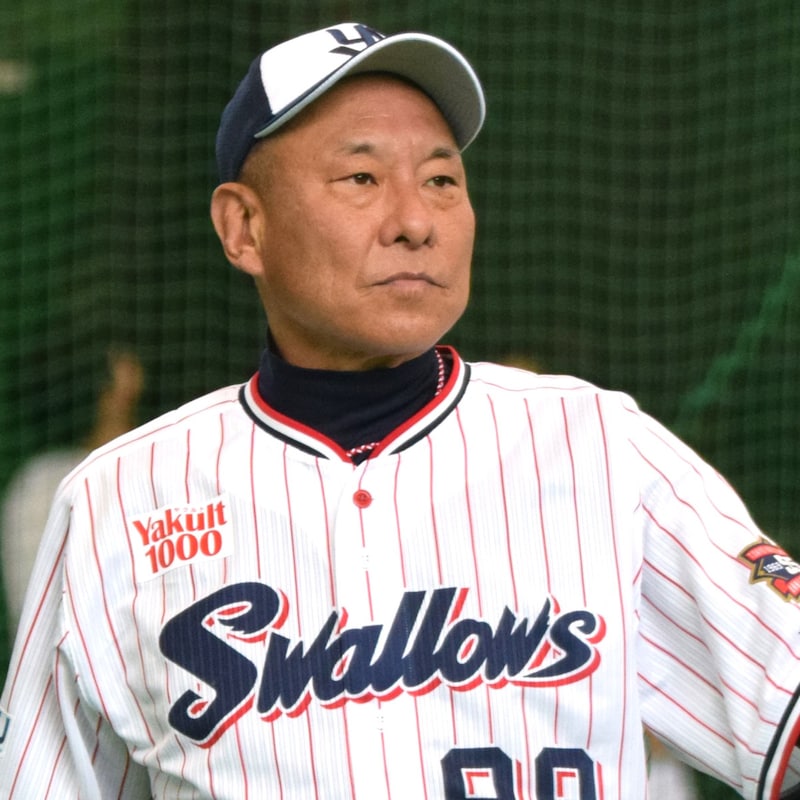 手堅いバントで「同点狙い」負けた巨人・阿部慎之助監督の采配で際立つ５連勝ヤクルト・池山隆寛監督「12球団唯一の犠打ゼロ」作戦
