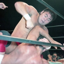 「プロレスVS格闘技」大戦争〈武藤敬司がルタ・リブレ戦士と異種格闘技戦〉