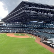 日本ハム「元ファイターズガール」が炎上した「お立ち台インタビュー」の思いがけない難易度