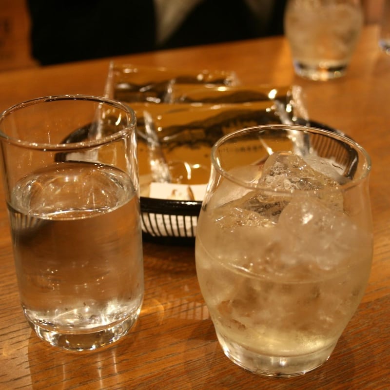 買えない酒「山崎12年」がまた値上げで男が飲むべきウイスキーは「本命=知多、対抗=1000円新勢力」