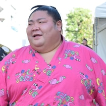 【引退】元幕内・剣翔「体重200キロ」あんこ型関取の「悠々自適なセカンドキャリア」は焼肉店の経営者！