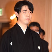 【将棋】藤井聡太×糸谷哲郎「名人戦」第１局で起きた「昼メシ完コピ」事件！「盤外の大バトル」が大盛り上がり