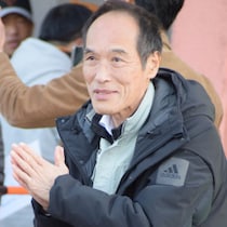 東国原英夫「宮崎県知事選リターンズ」に県民が浴びせる「砂かけ男」の汚名…そろそろ「あの裏切り」を水に流せるか