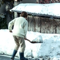 最強＆最長寒波で「ふわふわした雪」が「殺人雪」に変貌したら…家をブチ壊す「危険信号」が出た！