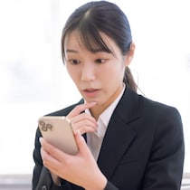 知らないうちに「スマホに新しい機能」追加…進化型SMSに潜む「詐欺・危ない既読通知・無料のワナ」