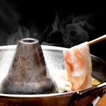 【しゃぶ葉】トレーが見える！薄すぎる！「スケスケしゃぶしゃぶ肉」が引き起こした「最適な厚み」論争と外食業界の「事情」
