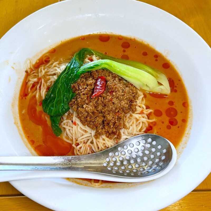 【潜入実食ガチレポ】冷たい肉味噌から湯気が…「揚州商人」の「冷やしタンタン麺」喉にカーッとくる強烈な辛味とほのかな酸味