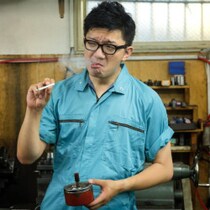 【ドキュメント！不適切な昭和】タバコを吸えない場所などなかった「映画館・病院の診察室・徹子の部屋・学校・列車内」の当たり前な風景