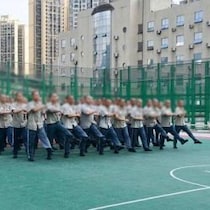 中国刑務所の知られざる“洗脳教育”「共産党の党歌斉唱」「深夜にグラウンド行進」