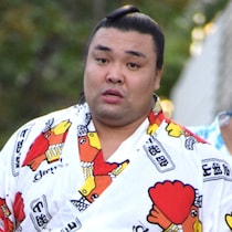 【大相撲夏場所】大関返り咲きの霧島が励みにする「愛娘の書き取り」で四股名もサインも「きりしま」に！