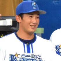 【電撃交換トレード】DeNAがレギュラー捕手の山本祐大をソフトバンクに放出したのは「若手ドラ１捕手」を使うため