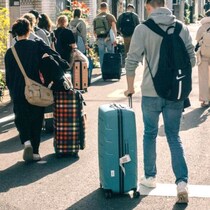 京都も鎌倉も箱根も道頓堀も外国人だらけで疲れる！日本人の「王道観光地離れ」で激変した「代わりの場所と目的」