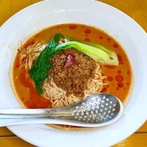 【潜入実食ガチレポ】冷たい肉味噌から湯気が…「揚州商人」の「冷やしタンタン麺」喉にカーッとくる強烈な辛味とほのかな酸味