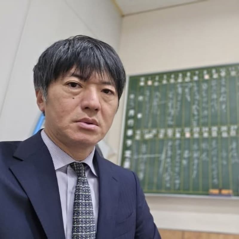 【あなたも市議会議員に！～前編】芸人⇒議員の長井秀和が解説する「競争率たった1.2倍で高給」「地盤・知名度・カネ」はすべて不要