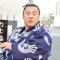 【大相撲五月場所】翔猿「34歳小兵力士」が優勝レースに食らいつき活躍も聞こえてくる「部屋の若い衆が複雑な心境」証言！