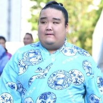 【大相撲夏場所】東十両11枚目「風賢央」の決まり手が「ほぼ押し出しのみ」投げに頼らない「理想の相撲像」