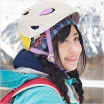 「あのオシャレなのは何？」自転車運転に要着用で人気急上昇「ホタテ貝殻ヘルメット」