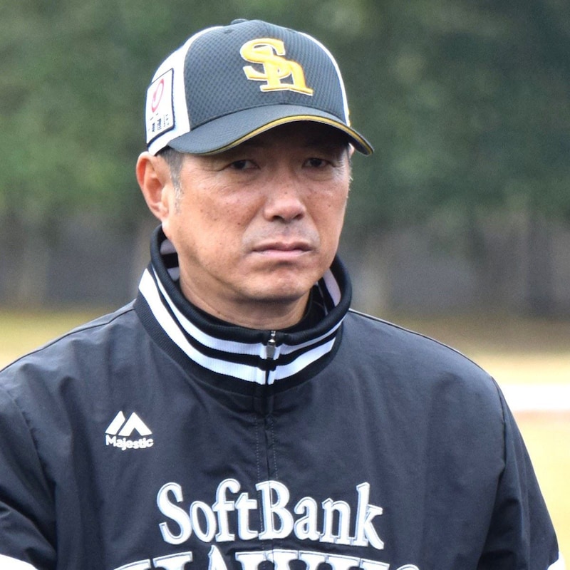 阪神・森下翔太「暴言退場」よりド迫力!ソフトバンク・小久保裕紀監督ハーフスイングで「ファーストに聞けや!」球審怒鳴りつけ事件
