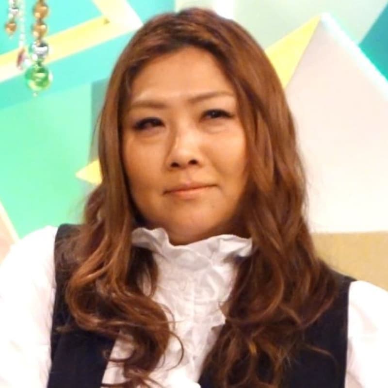 海原ともこ「痩せる補正下着80万円」マルチ商法にダマされた！「死に物狂いで穿くぐらい小さいやつ」