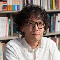気になる著者に直撃!〈斎藤幸平〉気候変動で人類選別が始まる?　生き残る鍵は新たな計画経済