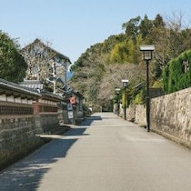 大人の新ブーム！癒やしの週末「城下町ひとりリフレッシュ旅」満足度120％の「裏路地・クラフトビール・郷土料理・温泉」