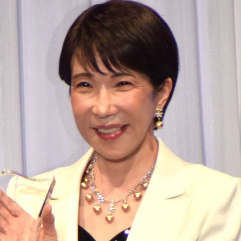 高市早苗「3連休にアイロンと裁縫」SNS投稿で休日アピールしたら「致命的なリスク」が浮き彫りになった「困った問題」