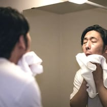 ミドル男性が今すぐ始めるべき「猛暑の肌バテ」を劇的改善させる「正しい洗顔」とオジサン向け「10秒アイテム」