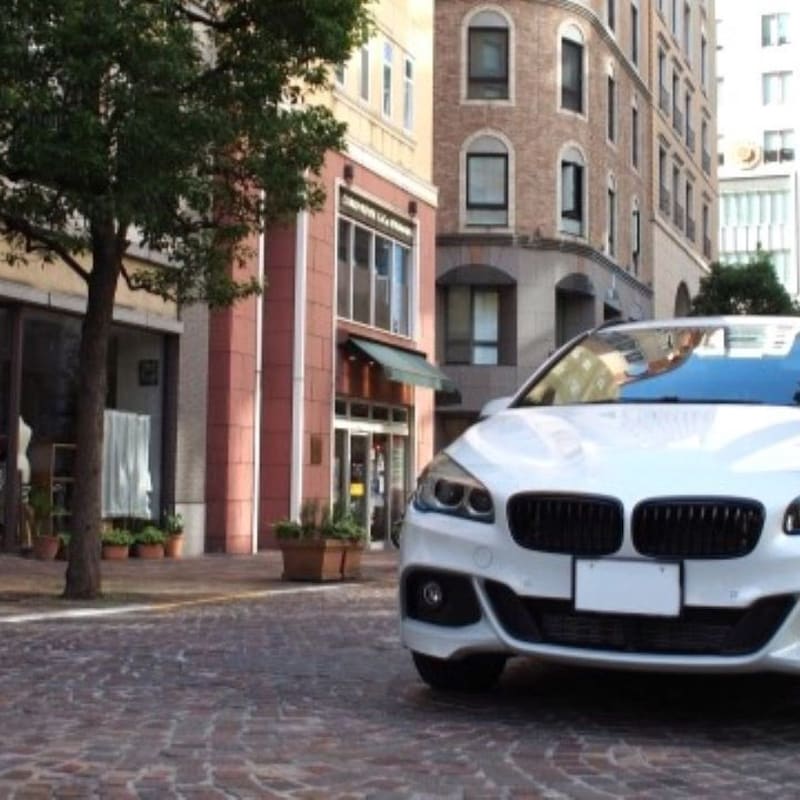 BMWが購入済み車両に「スパイダーマン広告」勝手に配信!炎上覚悟で踏み切った「走る広告枠」の金脈