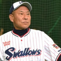 ヤクルトを「貯金11の首位」から「借金９で自力Ｖ消滅」に急失速させた「他球団データ攻め」と「５億円ドロボー」